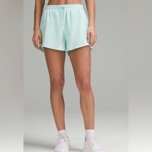Lululemon Lightweight High Rise Relaxed Shorts Women's 4 Mint 3" Long Liner NICE